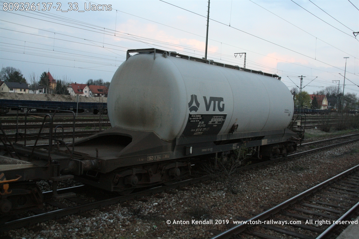 809326137-2_33_Uacns.JPG